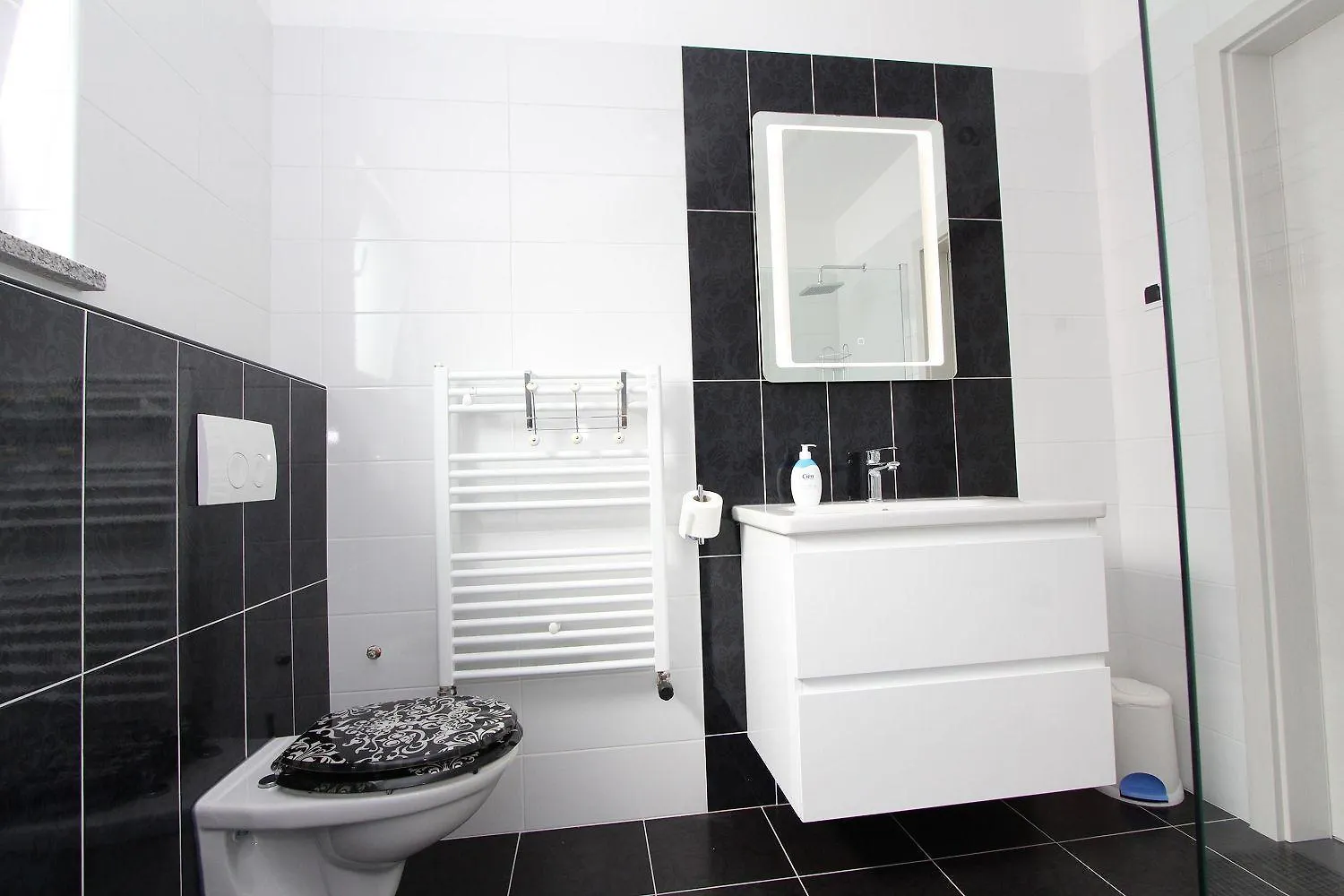 Modernes Apartment Nur 10 Minuten Zum Zentrum Von Rovinj Mit Privatem Balkon 0*,  Croatia
