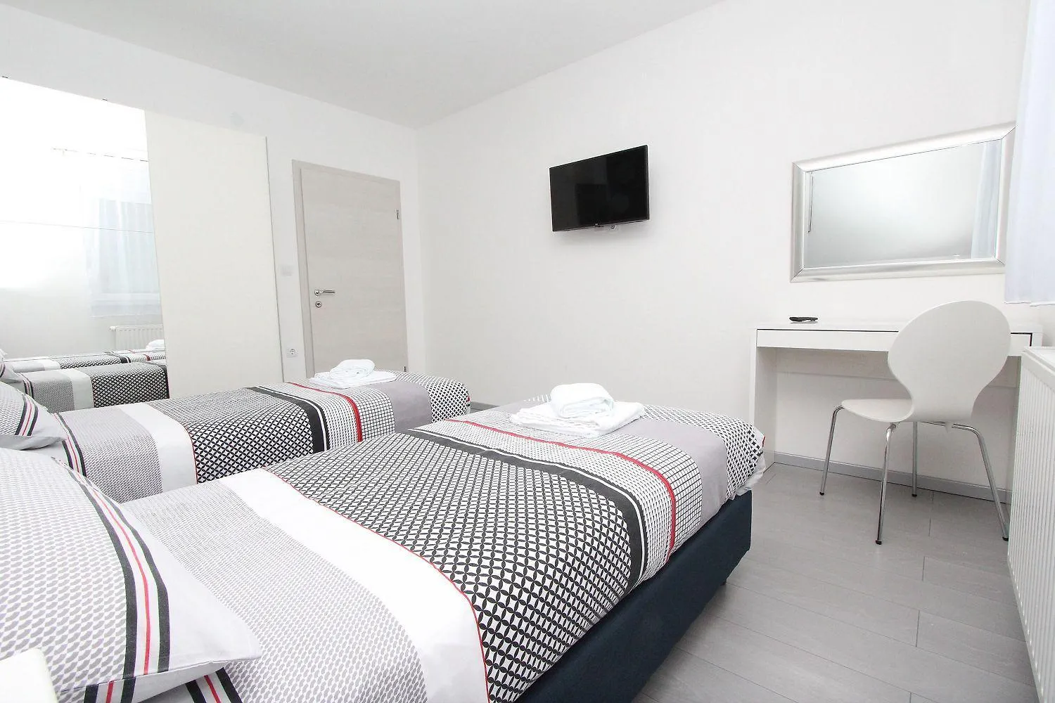 Modernes Apartment Nur 10 Minuten Zum Zentrum Von Rovinj Mit Privatem Balkon 0*,  Croatia