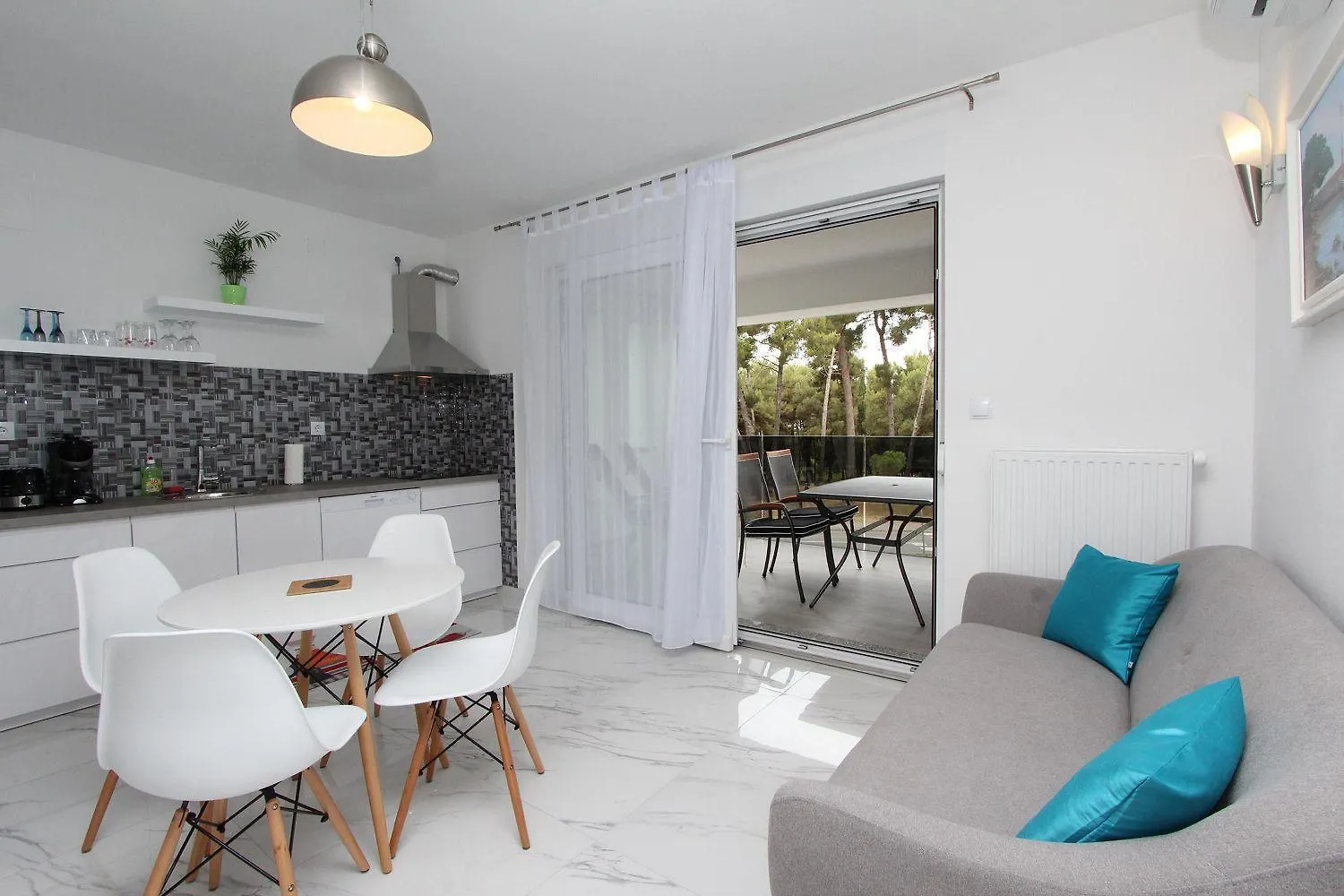 Modernes Apartment Nur 10 Minuten Zum Zentrum Von Rovinj Mit Privatem Balkon 0*,  Croatia